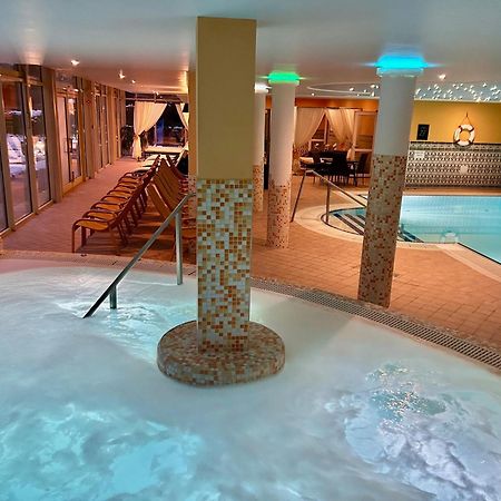 Calimbra Wellness Hotel Superior Miskolc Bagian luar foto