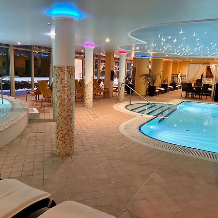 Calimbra Wellness Hotel Superior Miskolc Bagian luar foto