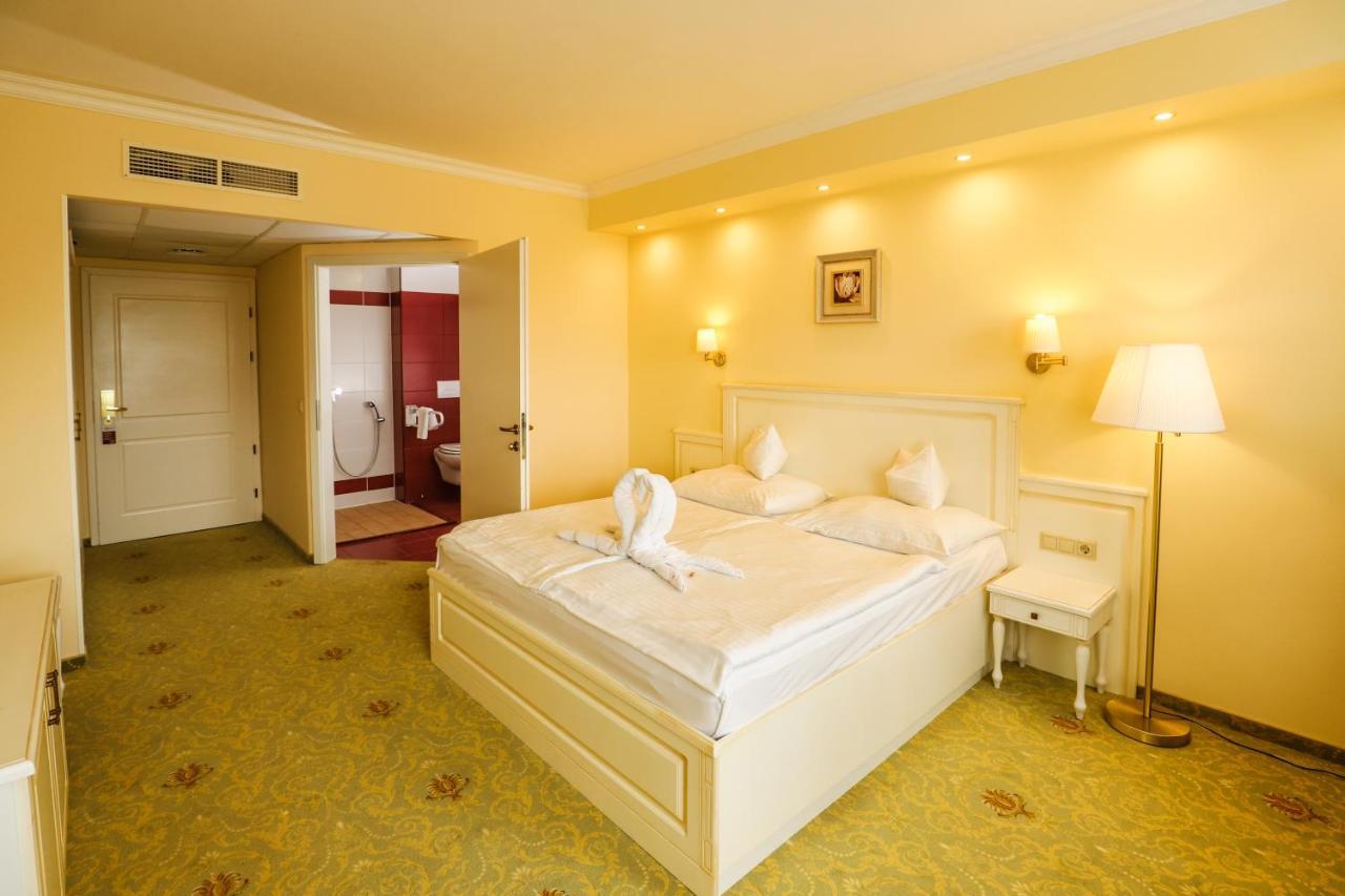 Calimbra Wellness Hotel Superior Miskolc Bagian luar foto