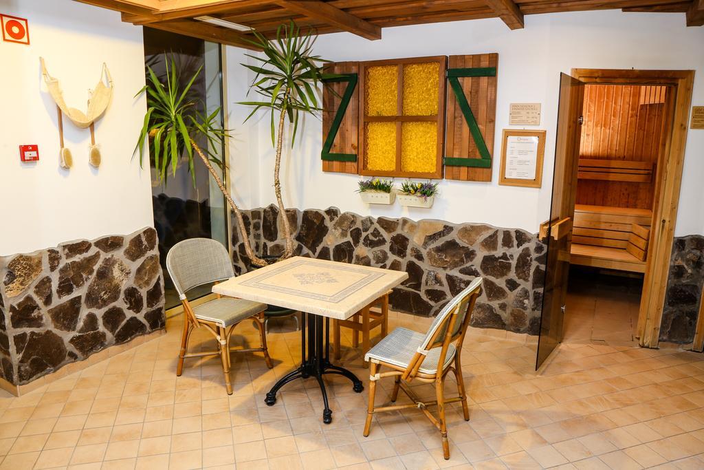 Calimbra Wellness Hotel Superior Miskolc Bagian luar foto