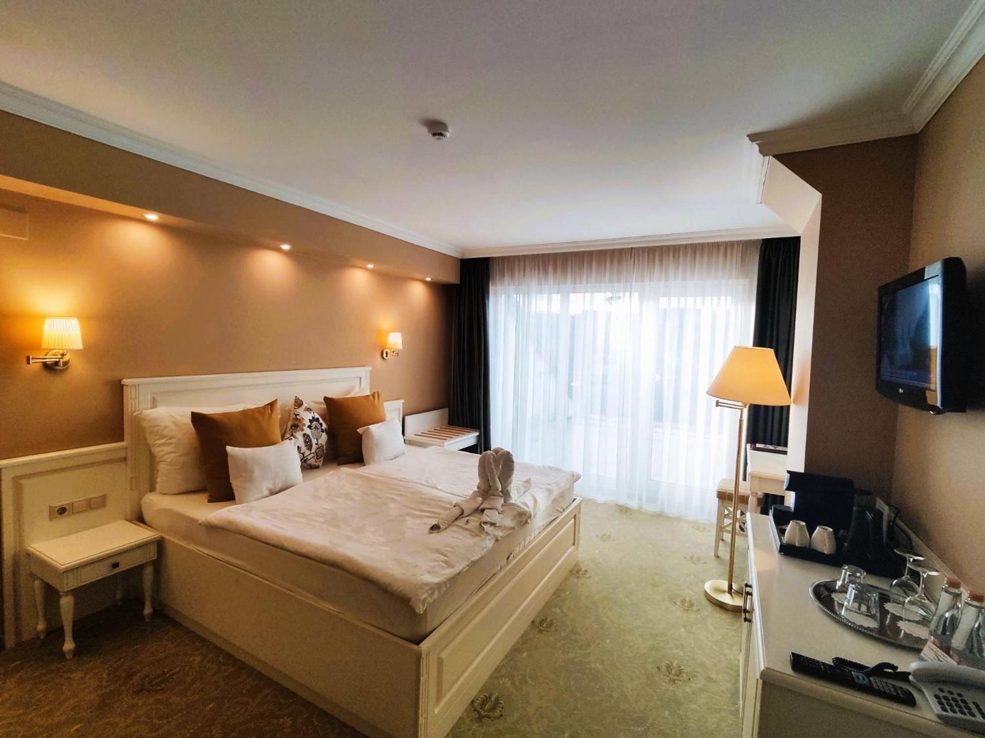 Calimbra Wellness Hotel Superior Miskolc Bagian luar foto