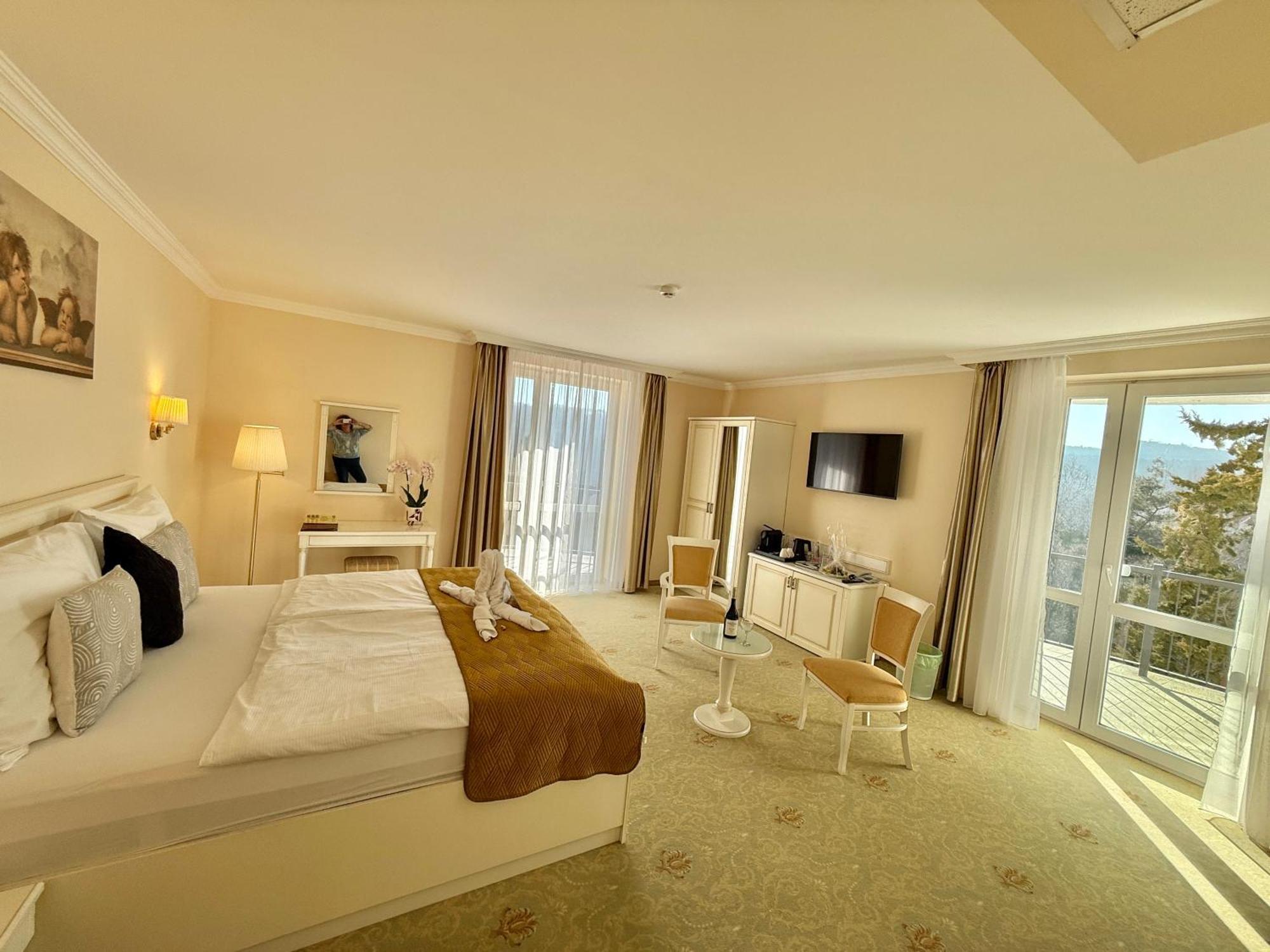 Calimbra Wellness Hotel Superior Miskolc Bagian luar foto