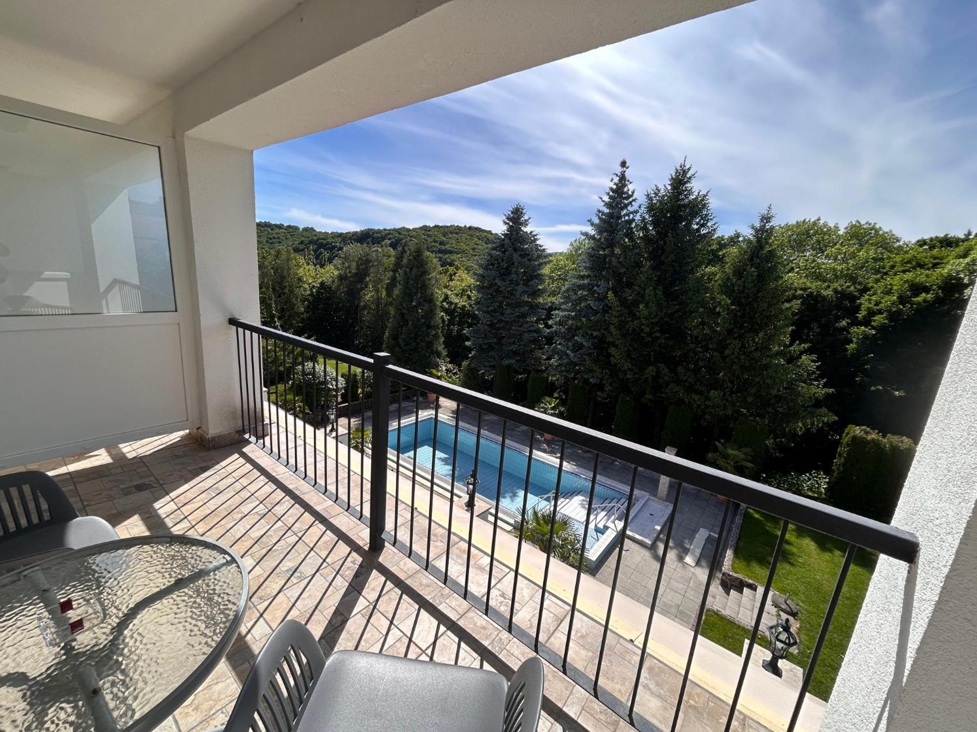 Calimbra Wellness Hotel Superior Miskolc Bagian luar foto